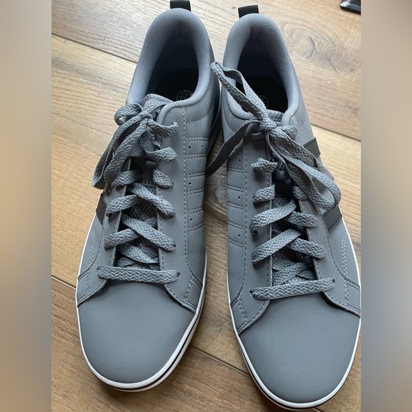 ADIDAS NWOT sneakers - Picture 2 of 9